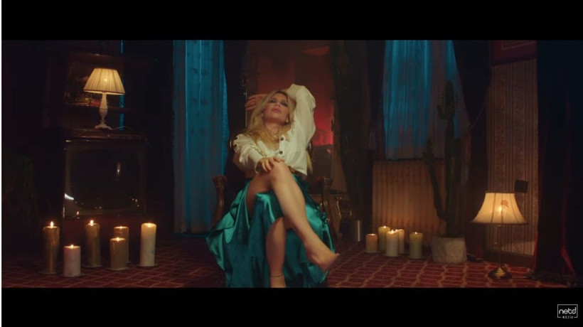 İrem Derici klibindeki olay sahneler yüzünden müstehcenlik uyarısı aldı - Resim: 4