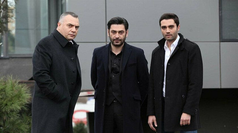 Eşkıya Dünyaya Hükümdar Olmaz'dan ayrılıklı sezon finali bakın kim diziyi bırakıyor - Resim: 1