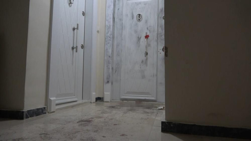 İstanbul'da korkunç olay! Sesi duyan koştu kan izlerini gören şok oldu: Daireye girince... - Resim: 3