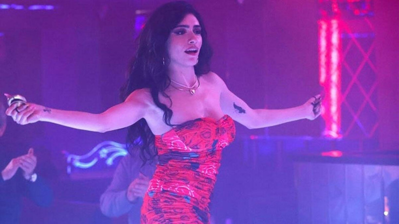 Hazar Ergüçlü'nün pavyon dansı olay oldu! Ankara pavyonlarının gülü Ezo eğitmiş! Bir gecede 50 bin kazanıyor - Resim: 2