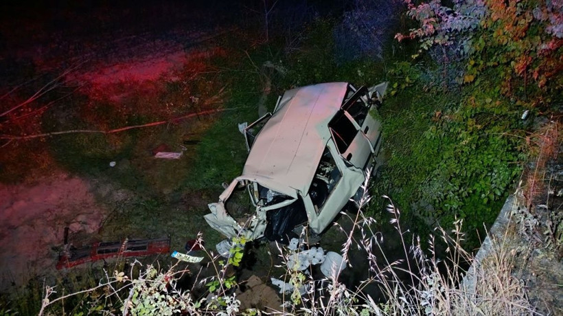 Can alan yarış! Farları yanmayan otomobil dehşet saçtı, motosiklet ikiye bölündü - Resim: 2