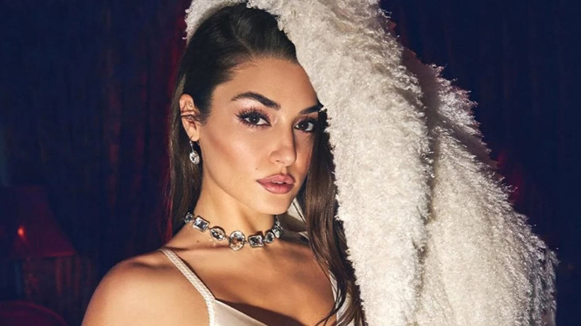 Ünlü oyuncu Hande Erçel itiraf etti! "Bununla yaşamaya çalışıyorum" - Resim: 4