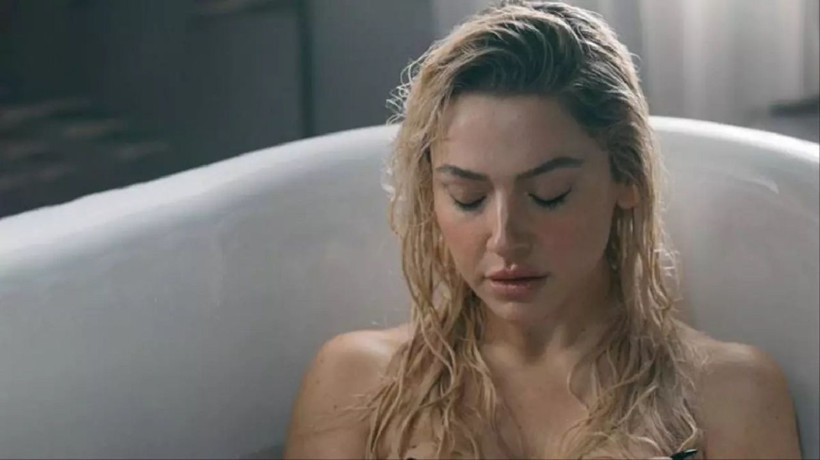 Hadise yine şaşırtmadı! Otel odasından öyle bir paylaşım yaptı ki... - Resim: 3