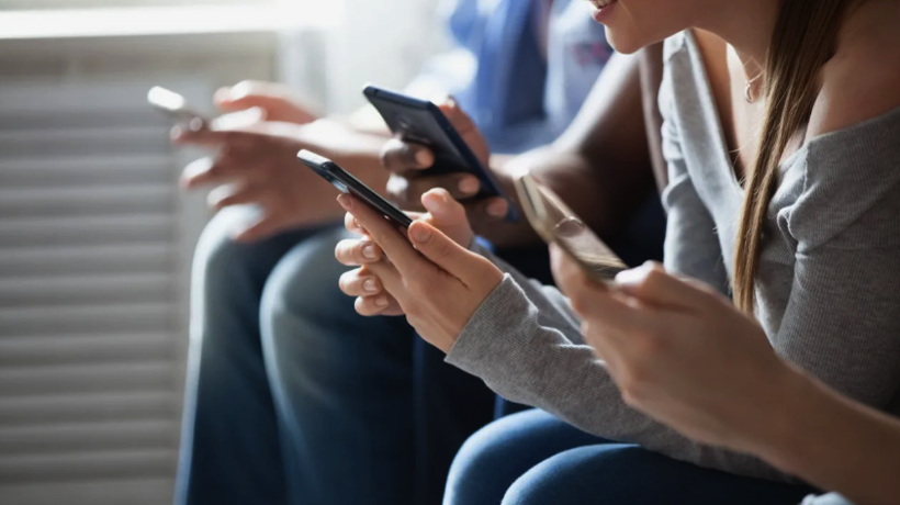 Öğrencilere akıllı telefon alırken ÖTV yok! Modeller belli oldu, bir şartla... - Resim: 1