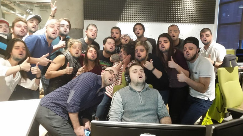 Ofiste uyuduğuna bin pişman olan adam - Resim: 2