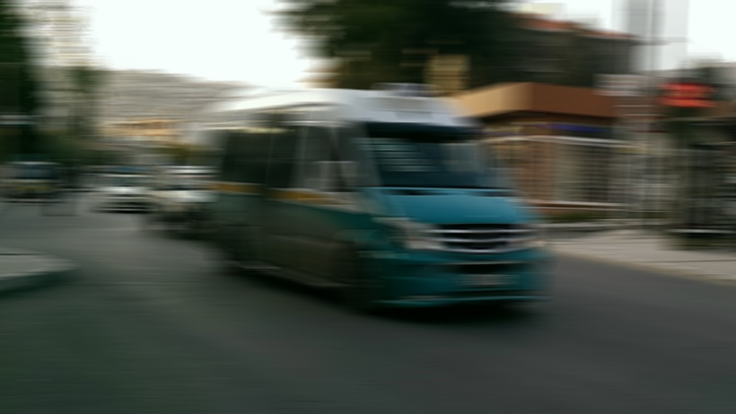 Helva dağıtırken dolmuşun altında kaldı! - Resim: 4