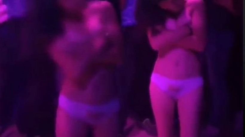 Öğretmen bir anda soyunma başladı nedeni sizi şoke edecek - Resim: 1