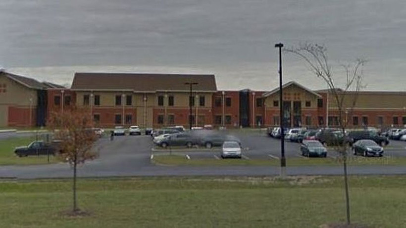 14 yaşındaki öğrencisiyle cinsel ilişkiye girdi skandal - Resim: 1