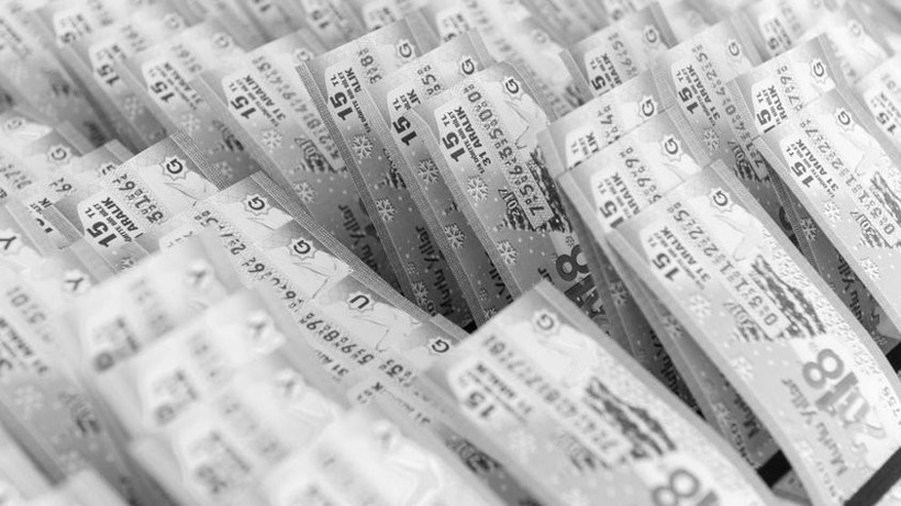 Büyük ikramiye ona çıktı ama oğlu boğazını kesti! - Resim: 1