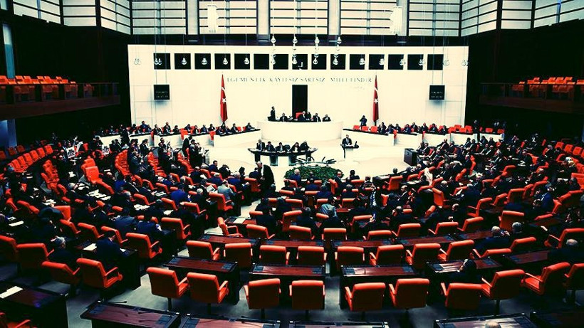 Vekillerin haberleşme faturasında ilk 10 isim ilk üçte CHP'li var - Resim: 2