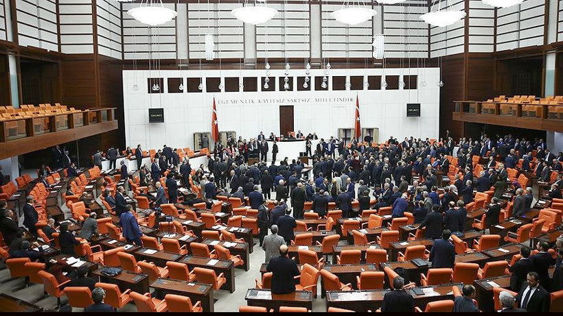 Vekillerin haberleşme faturasında ilk 10 isim ilk üçte CHP'li var - Resim: 3