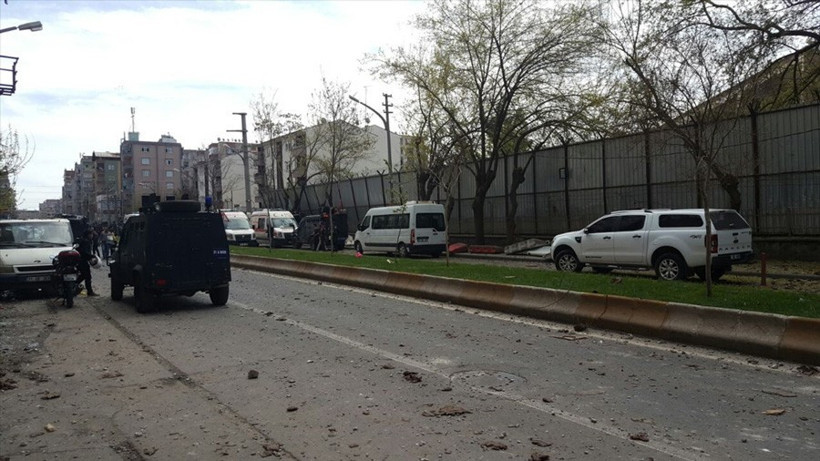 Diyarbakır’da son dakika şiddetli patlamadan ilk görüntüler - Resim: 3