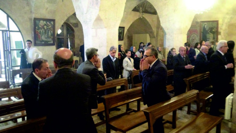 Oylarını kullanıp kilisiye gittiler - Resim: 2