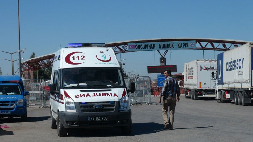 Suriyeliler Türkiye'yi terk ediyor - Resim: 4