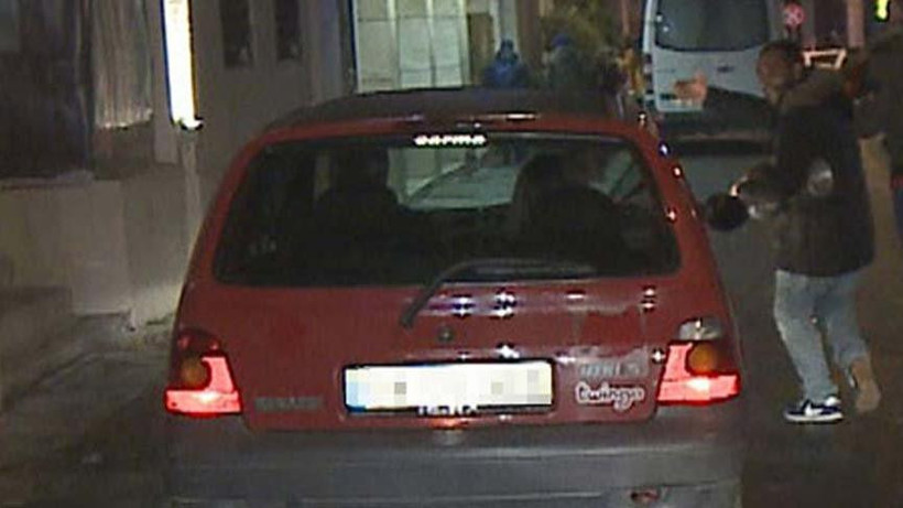 Yonca Evcimik az kalsın kazaya sebep oluyordu - Resim: 1