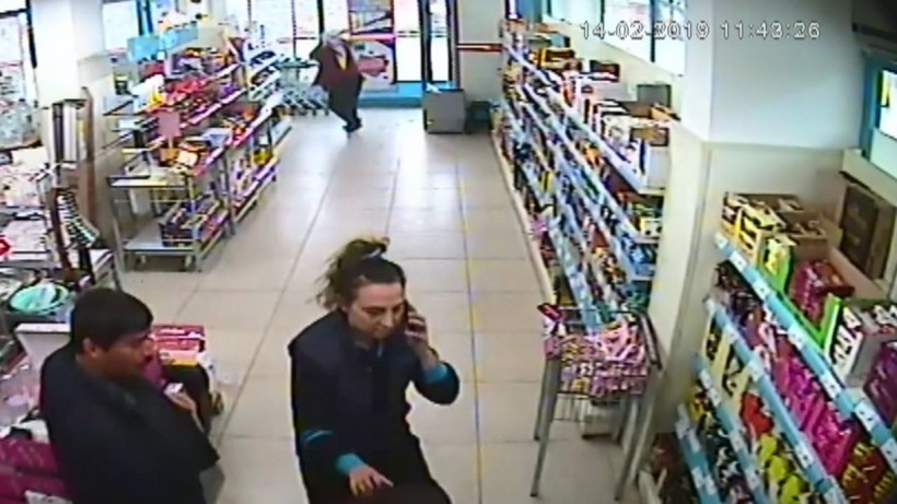 Mersinli teyzeden hırsıza çekpaslı müdahale hırsız bakın ne yaptı - Resim: 4