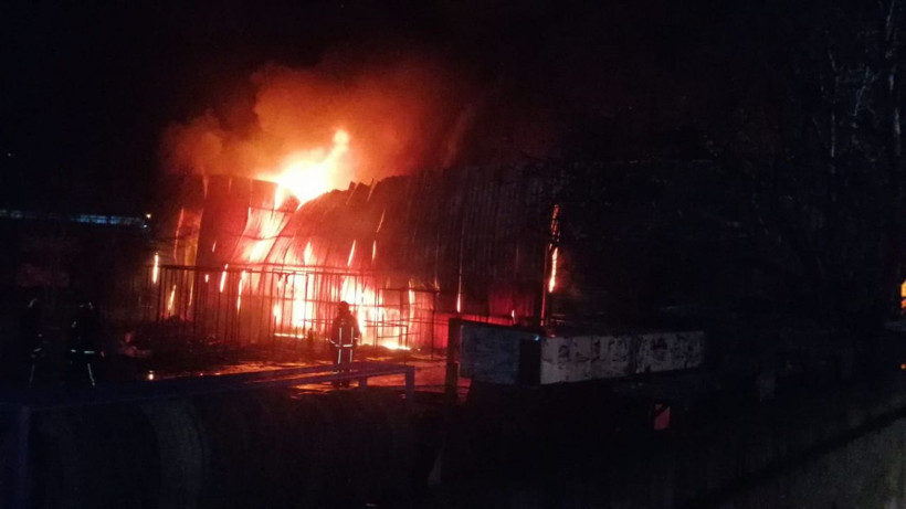 Bursa'daki yatak fabrikasının deposunda korkutan yangın - Resim: 3