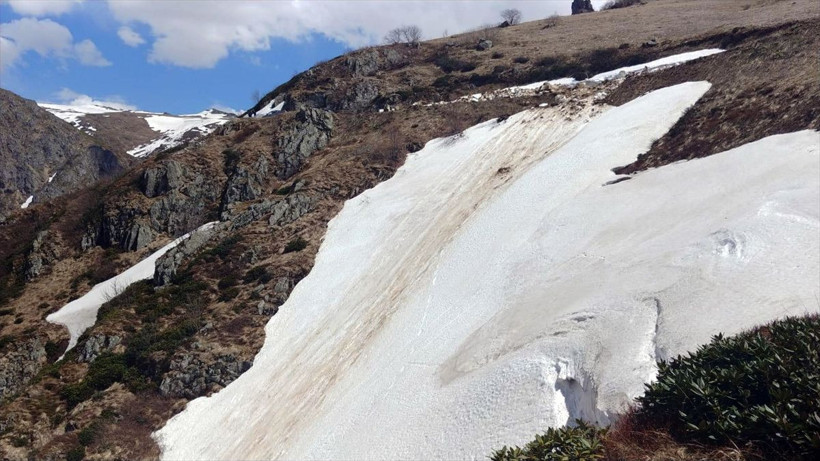 Dünyanın en tehlikeli yolunda görevde olan AA muhabiri uçuruma yuvarlandı - Resim: 3