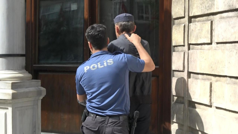 Maçka Parkı'nda eski Türk devleti liderlerinin büstlerine baltalı saldırı - Resim: 1