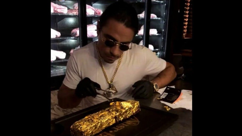 Nusret'ten altın kaplama hamburger! Sosyal medya yıkıldı - Resim: 2