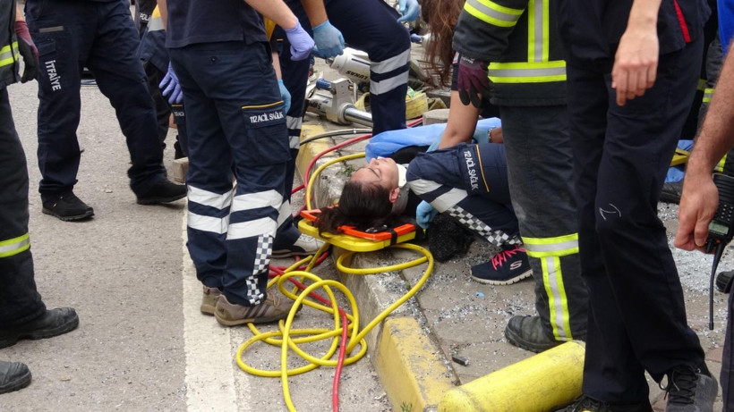 Kocaeli'de halk otobüsü devrildi 6 yaralı - Resim: 4