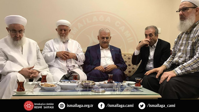 Binali Yıldırım'dan İsmailağa camiasına ziyaret - Resim: 3
