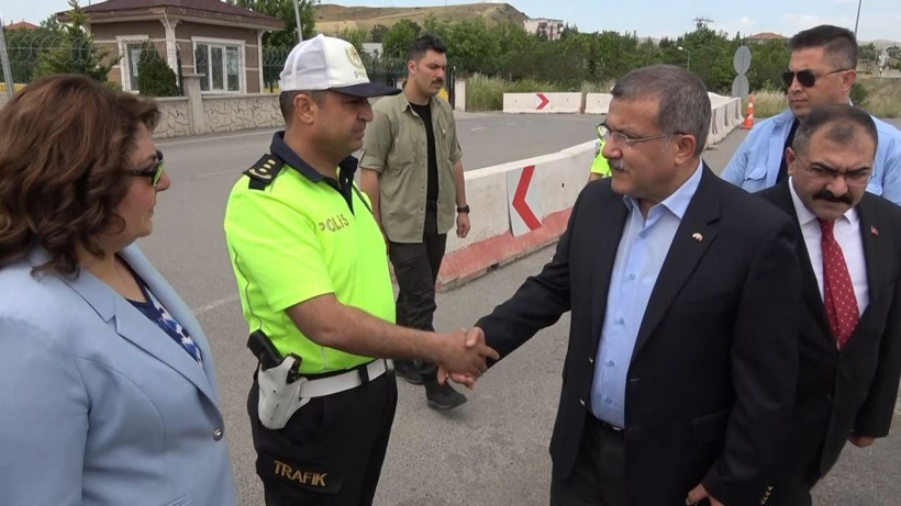 Kırıkkale'de 43 ilin geçiş noktasında trafik yoğunluğu - Resim: 2