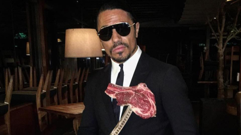 Nusret şovlarıyla adından söz ettirmeye devam ediyor! Eti drone ile uçurdu - Resim: 2