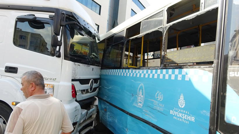 İstanbul Tuzla’da feci kaza 10 yaralı - Resim: 4