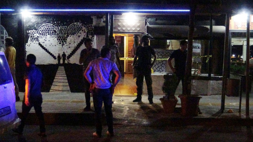 Diyarbakır'da kafeye silahlı saldırı 1 yaralı - Resim: 1