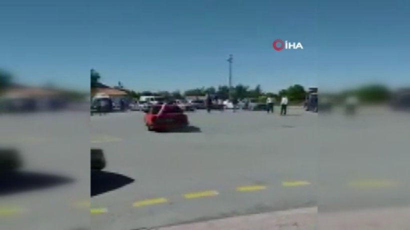 Konya'da düğün konvoyunda drift - Resim: 2