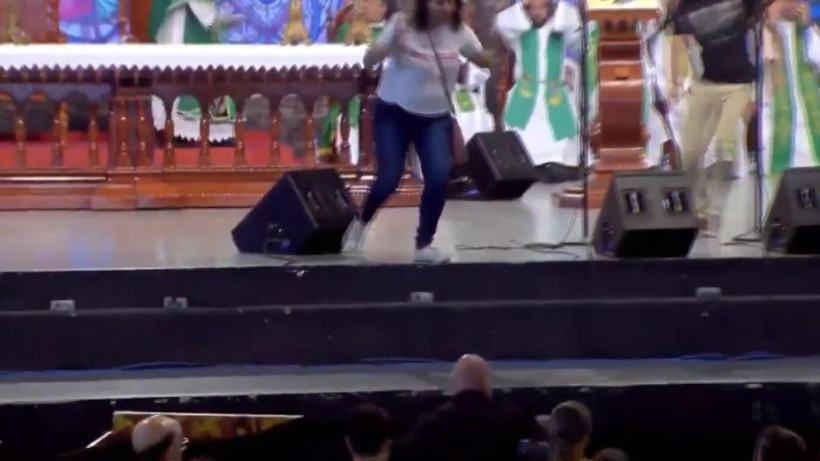 Şişmanlar cennete gidemez diyen rahibi şişman bir kadın rezil etti - Resim: 4