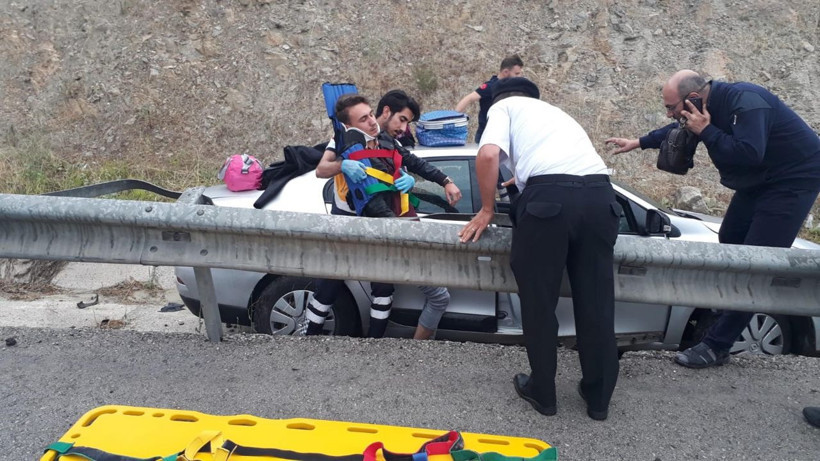 Manisa'da aynı bölgede iki ayrı kaza: 7 yaralı - Resim: 4