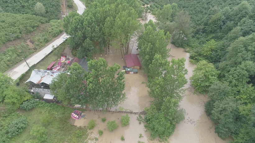 Düzce'de sel ve heyelan felakati! Bakan Soylu acı bilançoyu verdi - Resim: 2