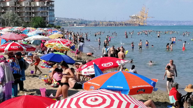 Tekirdağ'da plajlar doldu taştı - Resim: 2