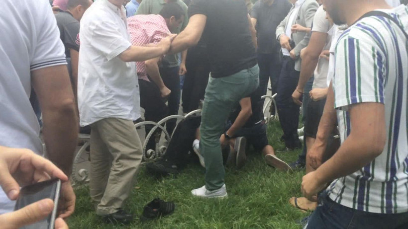 Fatih'te soyguncu 300 bin doları alıp kaçmaya çalıştı hayatının dayağını yedi - Resim: 2