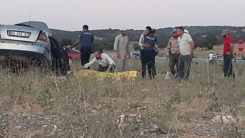 Konya'da iki otomobil çarpıştı 2 ölü 3 yaralı - Resim: 2