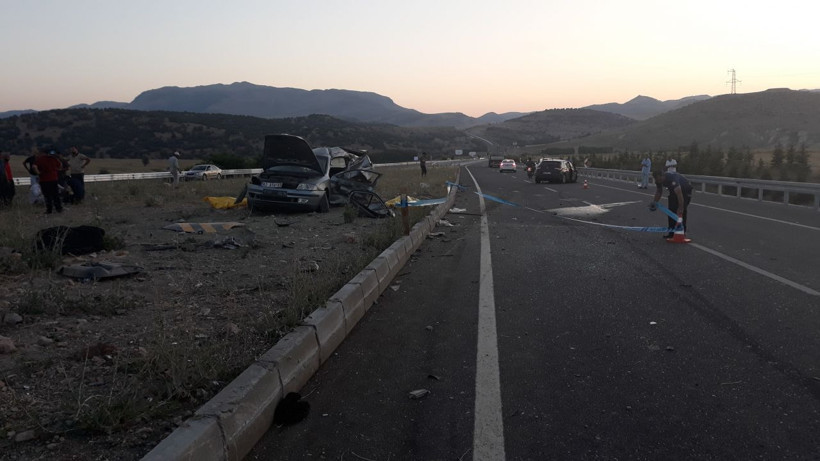 Konya'da iki otomobil çarpıştı 2 ölü 3 yaralı - Resim: 3