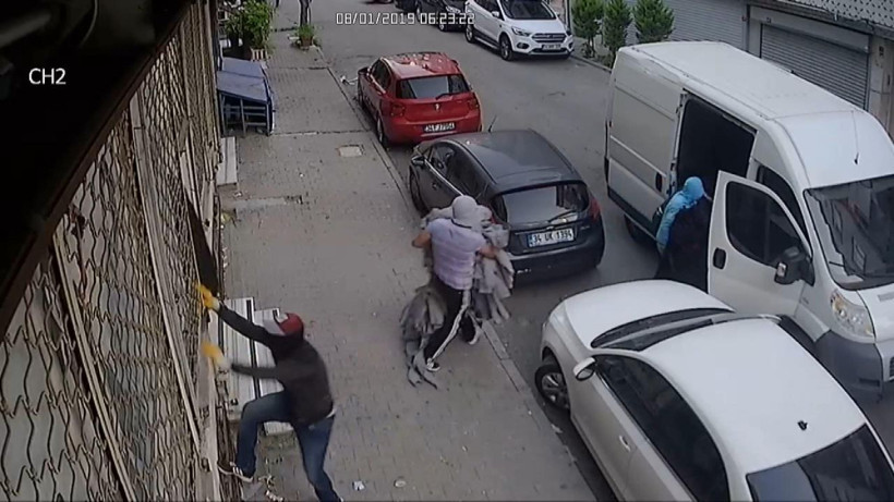 İstanbul Sultangazi'de 5 dakikada 200 bin liralık hırsızlık - Resim: 3