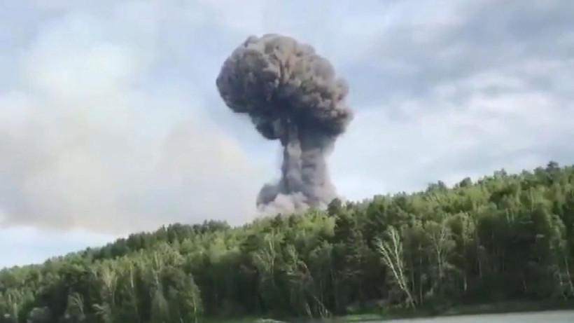 Rusya’da cephanelik deposunda yangın sonrası patlamalar - Resim: 4