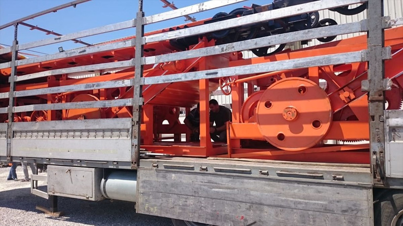 Hatay'da inanılmaz uyuşturucu operasyonu! Sondaj makinelerine yerleştirilmiş - Resim: 1