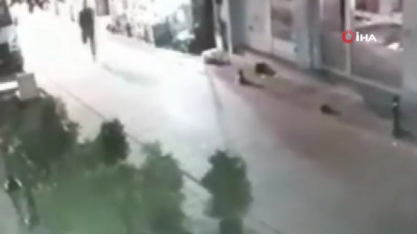 İstanbul Kadıköy'de molotof kokteylli saldırı - Resim: 2