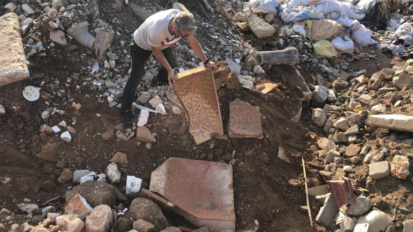 Bursa İznik'te molozların arasında tarihi eser bulundu - Resim: 1