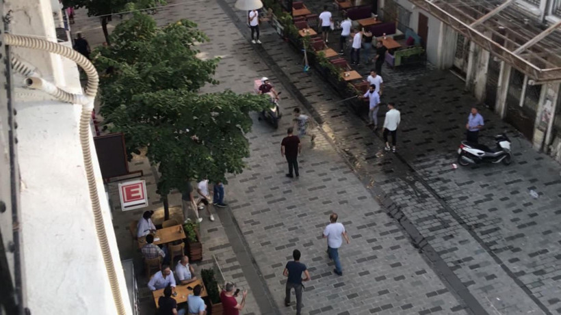 İstanbul Taksim'de meydan kavgası - Resim: 3