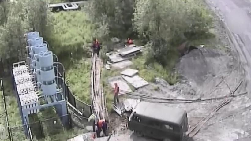 Rusya'da elektrik teknisyeni kapıldığı 6 bin volt akımdan yaralı kurtuldu - Resim: 1