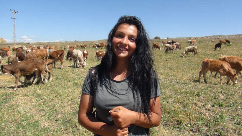 İstanbul'da hentbol oynayan iki kardeş Ardahan'da çobanlık yapıyor - Resim: 4