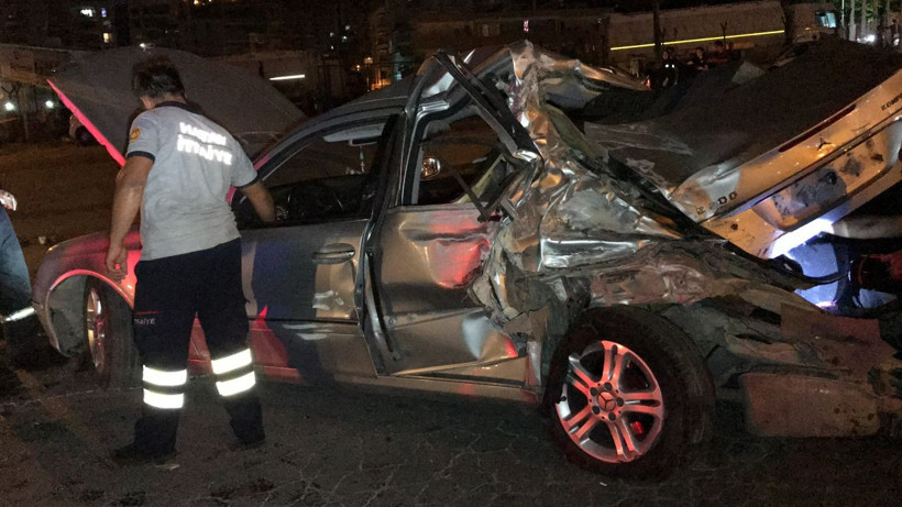 Hatay’da 10 araçlı zincirleme kaza 13 yaralı - Resim: 3