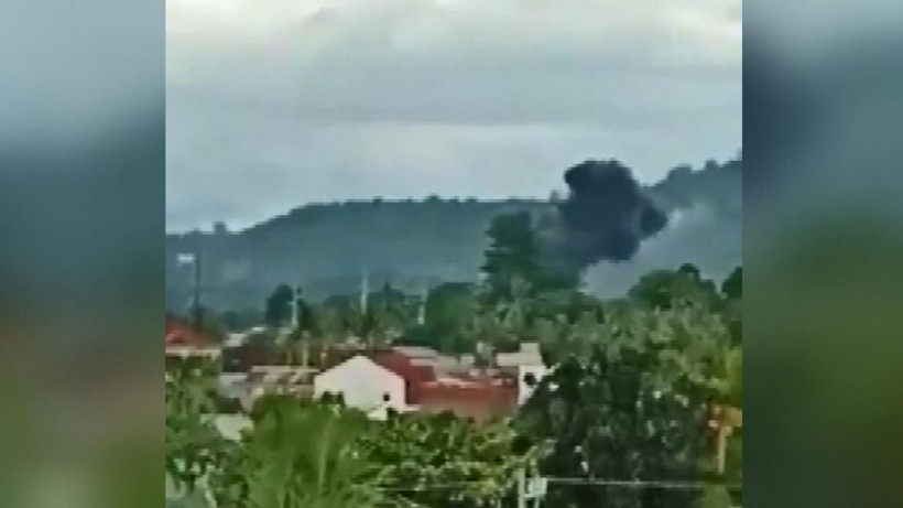 Filipinler'de küçük uçak düştü 7 ölü - Resim: 2