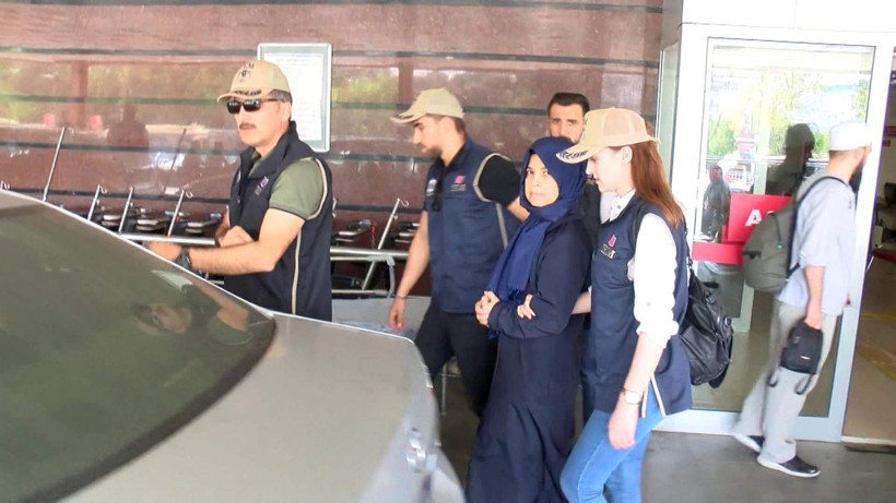 FETÖ'nün sözde Türkiye imamı ile eşi tutuklandı - Resim: 4