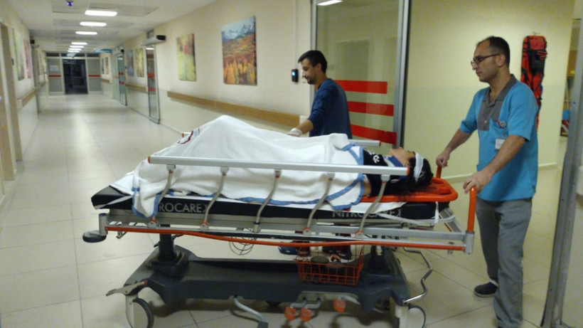 Bursa'da eşinden şiddet gören kadın 3. kattan atlayarak ağır yaralandı - Resim: 1